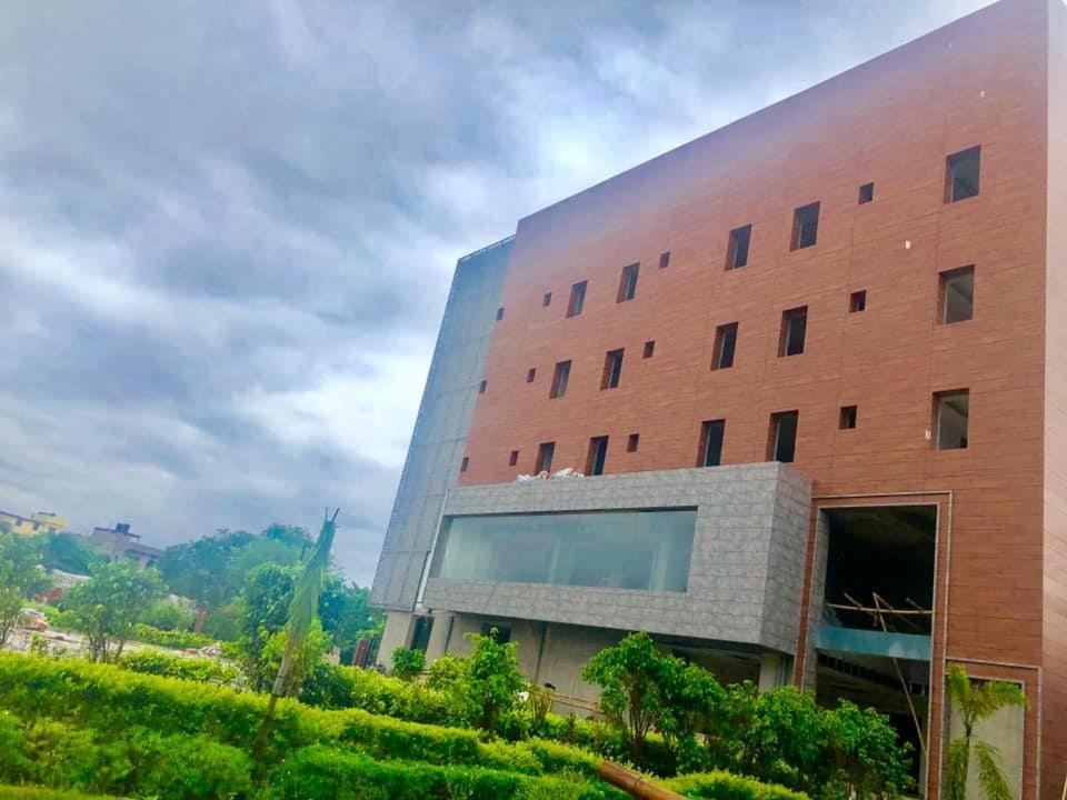 Hotel Mastiff Grand Regal By Othpl 4*